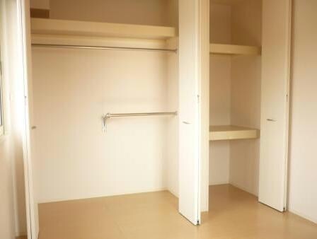 宇都宮駅 車移動13分  3.9km 2階の物件内観写真