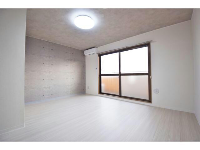 ラ・セゾン・ソレイユの物件内観写真