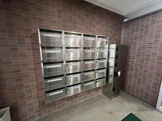 ｅｎｓｏｌｅｉｌｌｅ山鼻の物件外観写真