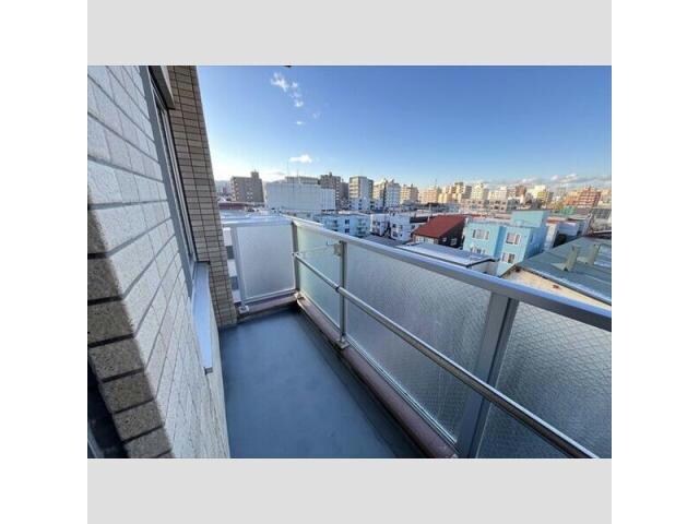 ｅｎｓｏｌｅｉｌｌｅ山鼻の物件内観写真