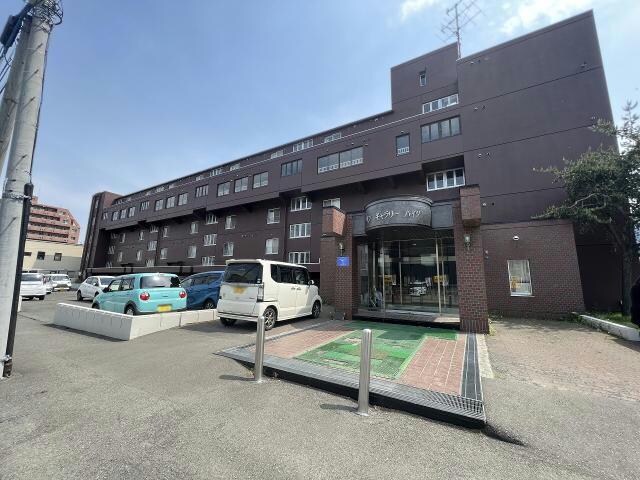 サンギャラリーハイツ山鼻の物件外観写真