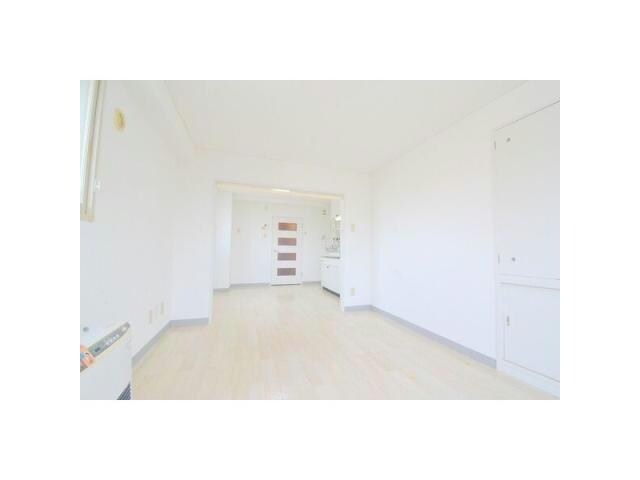 プレジール山鼻の物件内観写真