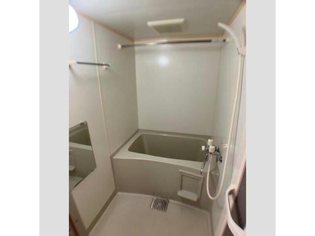 タウンコート山鼻の物件内観写真