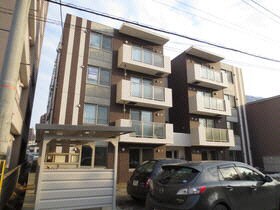 アスティル伏見の物件外観写真