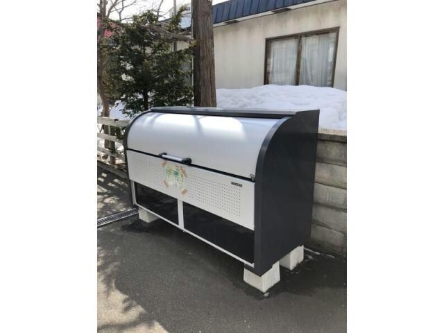 メゾンドゥーズの物件外観写真