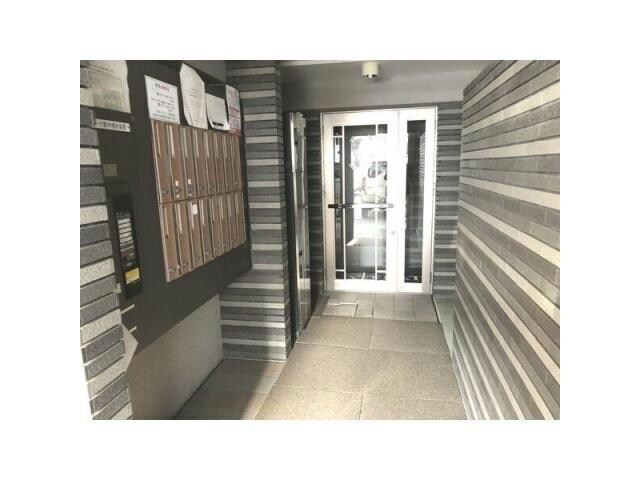 Y-FLATの物件外観写真