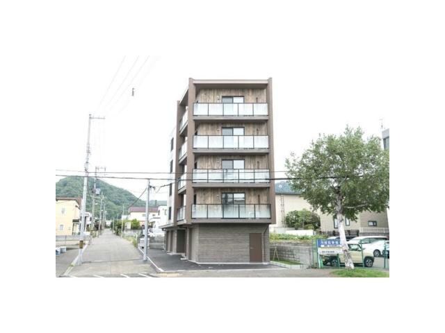 SERAM神宮前の物件外観写真