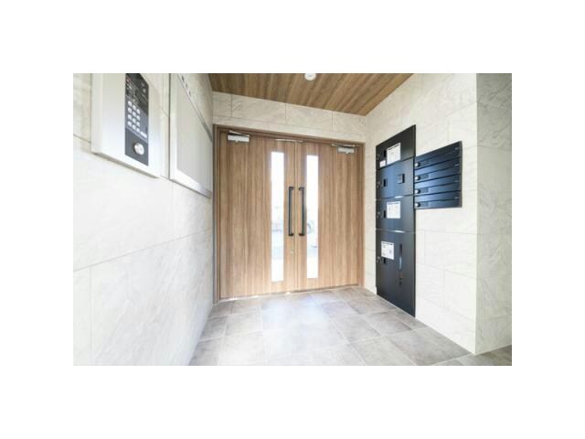 SERAM神宮前の物件外観写真