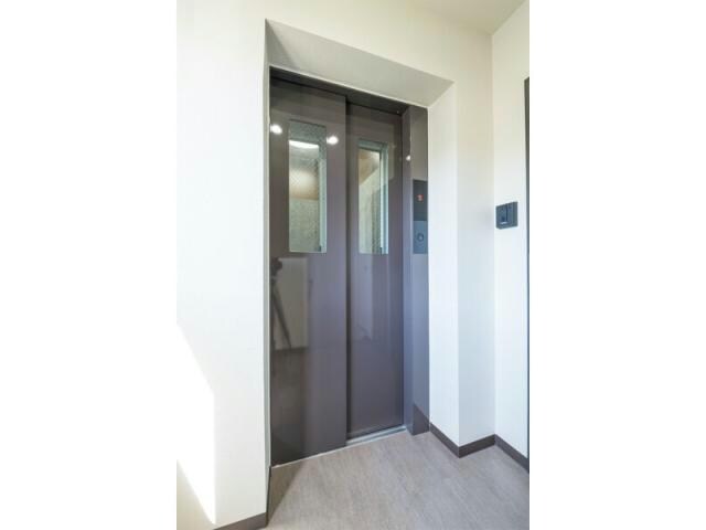 SERAM神宮前の物件外観写真