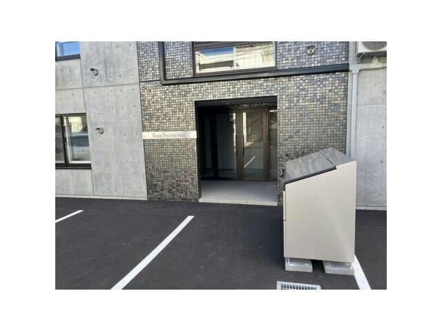 グランドサクセスピスタの物件外観写真