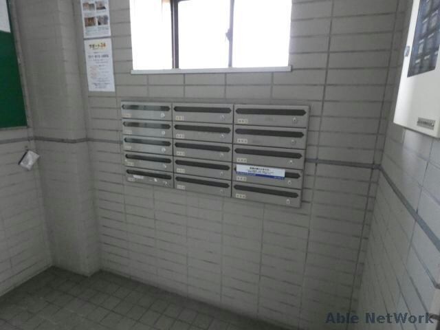 サンハイム大谷地の物件外観写真