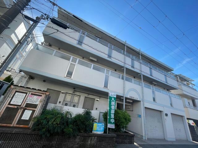 白国弘友ハイツの物件外観写真