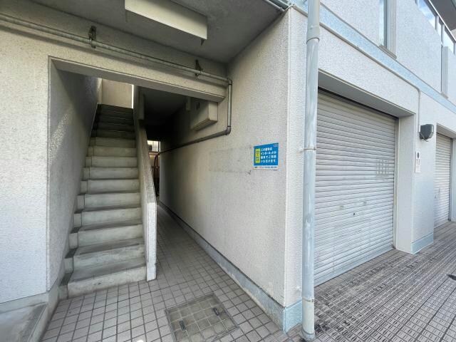 白国弘友ハイツの物件外観写真