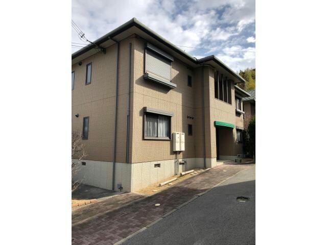 シャーメゾンさくら坂　F棟の物件外観写真