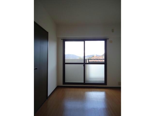 キャッスルコート東辻井の物件内観写真