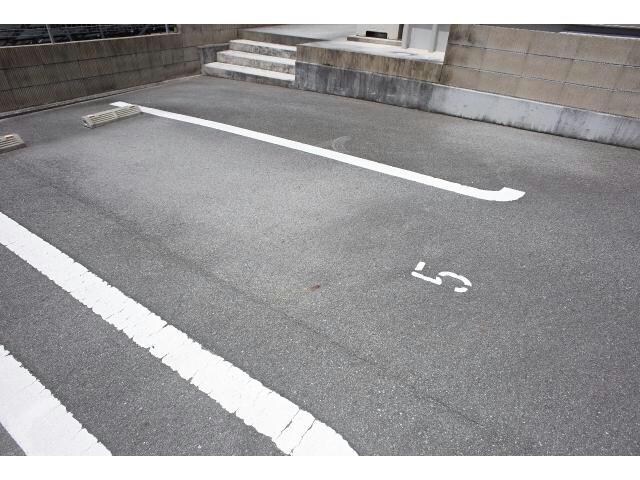 ラ・ルーチェの物件外観写真