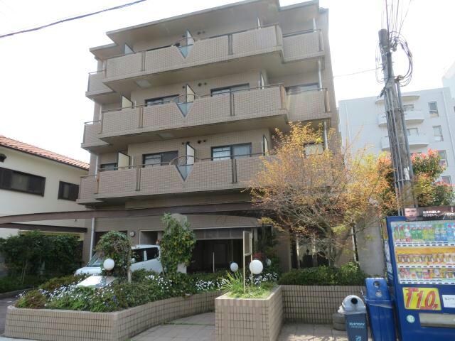 イスズベル八代の物件外観写真