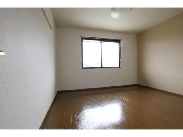 サニーハイツ田寺B棟の物件内観写真