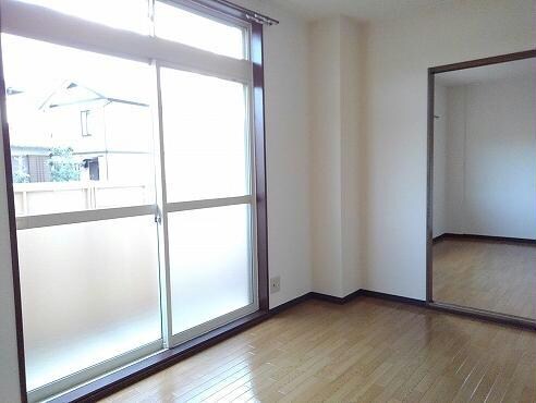 ファミールFの物件内観写真