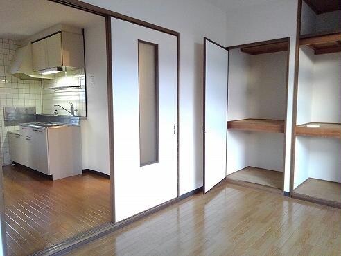 ファミールFの物件内観写真