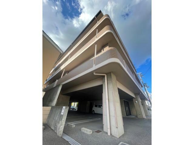 ネオクオーツ幸　弐番館の物件外観写真