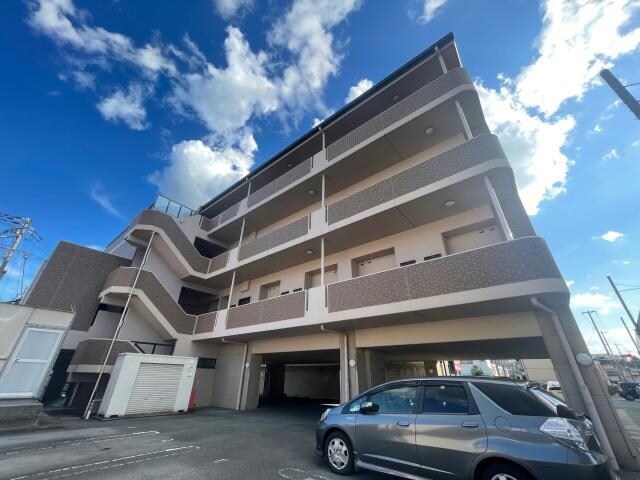 ネオクオーツ幸　弐番館の物件外観写真