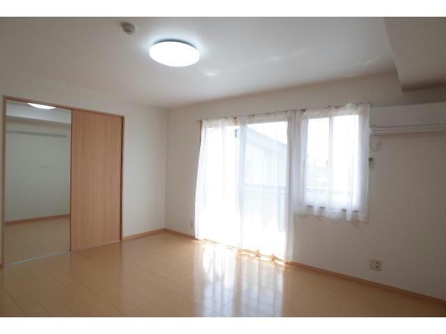 ラフィネ宮前の物件内観写真