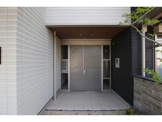 リメインらかんN棟の物件外観写真