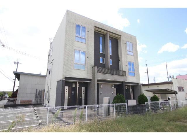 プラシードの物件外観写真