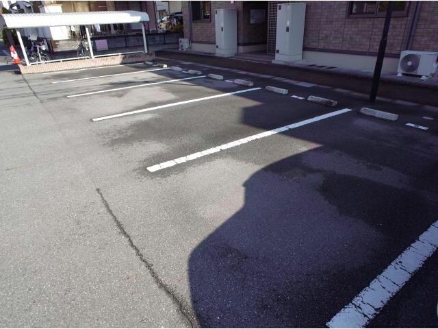 ティーダ御立　A棟の物件外観写真