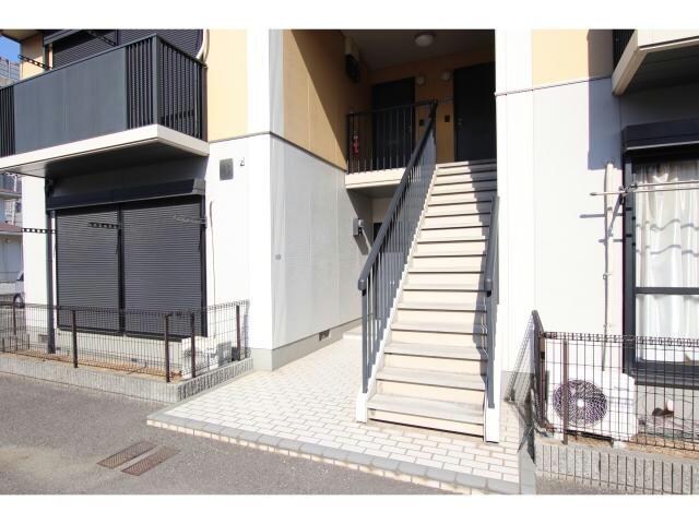 フォーレス佐土Bの物件外観写真