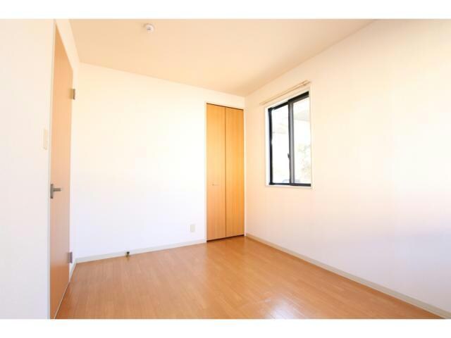 フォーレス佐土Bの物件内観写真