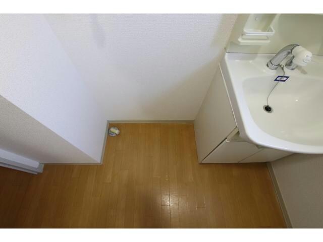 フォーレス佐土Bの物件内観写真