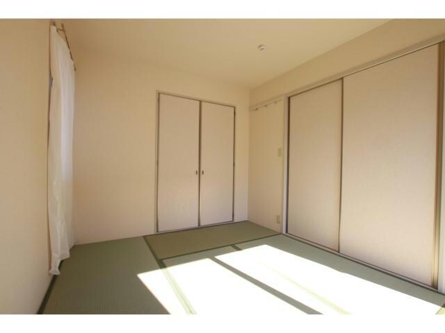 フォーレス佐土Bの物件内観写真