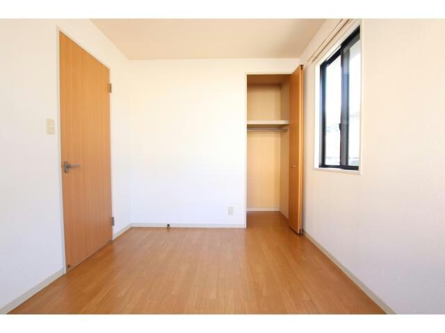 フォーレス佐土Bの物件内観写真