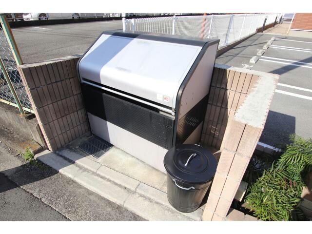 メゾン　ロングフィールドの物件外観写真