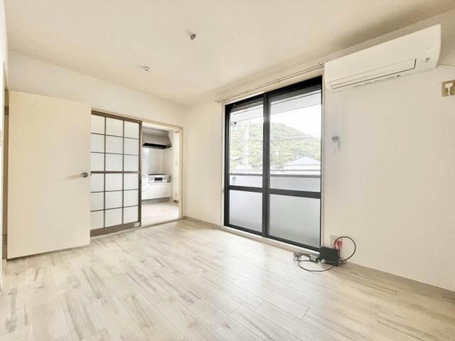 ウォームフロント岡田の物件内観写真