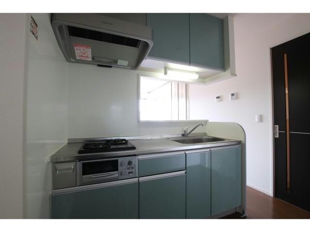 ウィステリアコートの物件内観写真