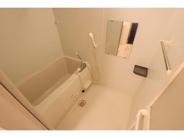 ウィステリアコートの物件内観写真