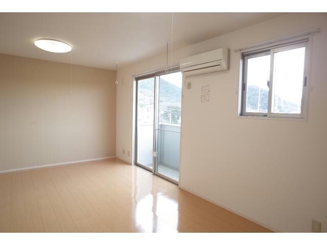 モダンコート東阿保の物件内観写真