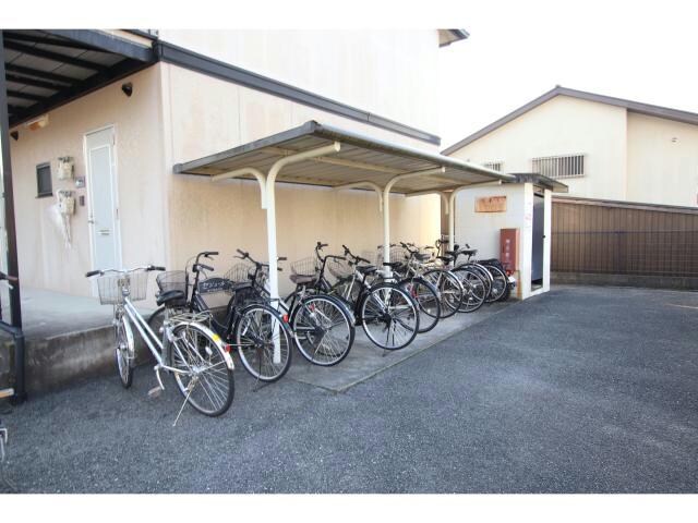 メゾンドールの物件外観写真