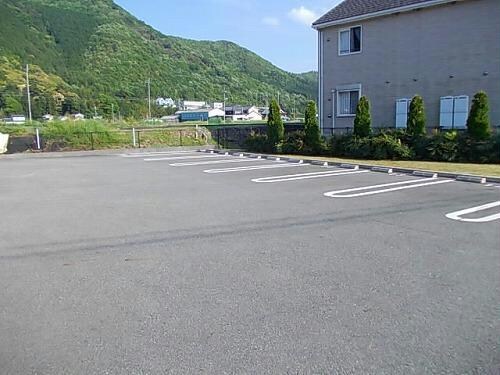 アプローズBの物件外観写真