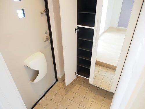 カーサ・ヴィラジオⅡの物件内観写真