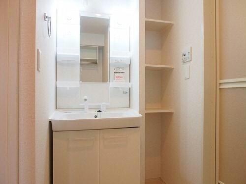 カーサ・ヴィラジオⅡの物件内観写真