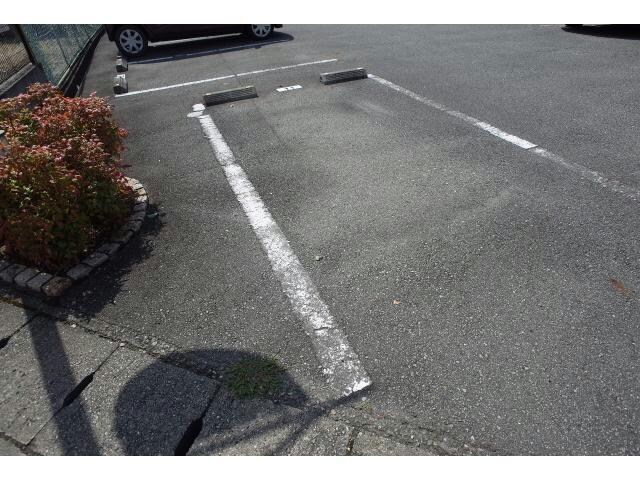 クローバー・シャトレの物件外観写真