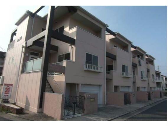 八丈グランドハイツNの物件外観写真