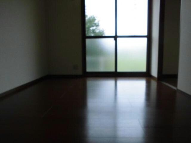 オータム・コートの物件内観写真