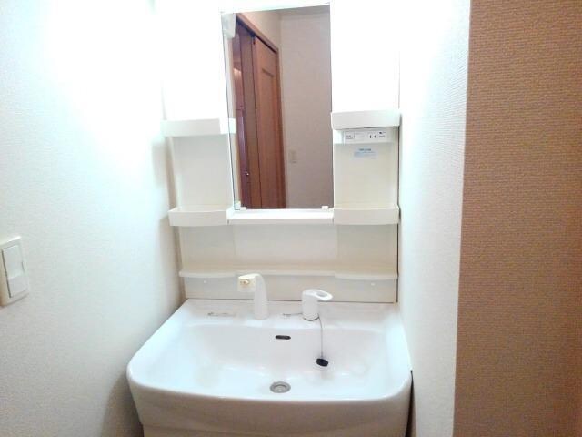 メゾンドラフレＢの物件内観写真