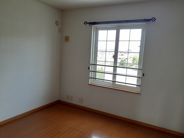 ヴィラプリムローズＢの物件内観写真