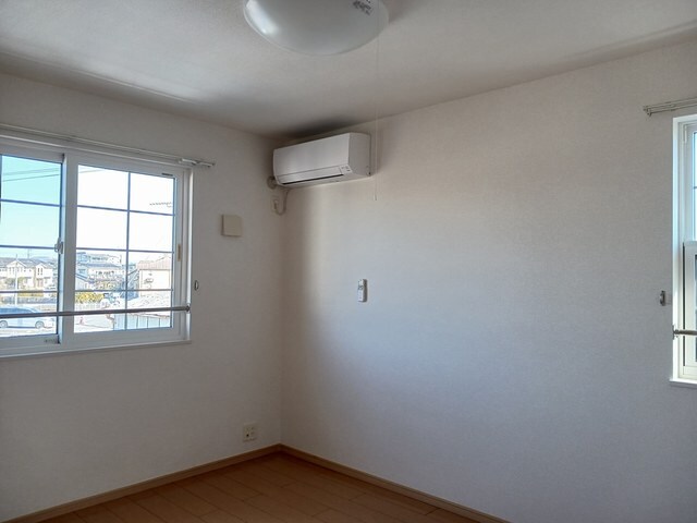 ヴィラプリムローズＣの物件内観写真